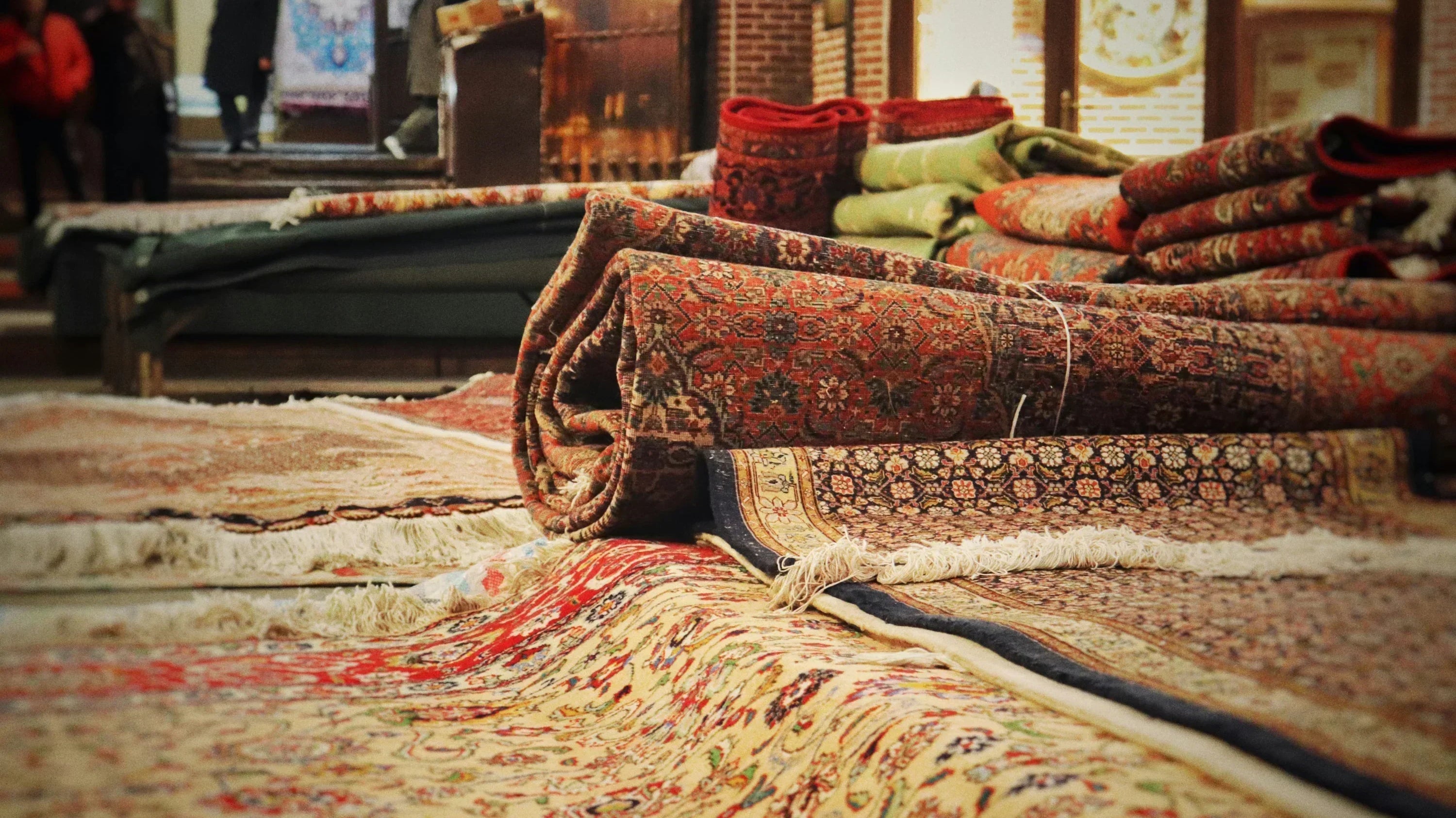 Blending Rustic Charm with Floral Elegance: Western Bed Sheets by Fadfay