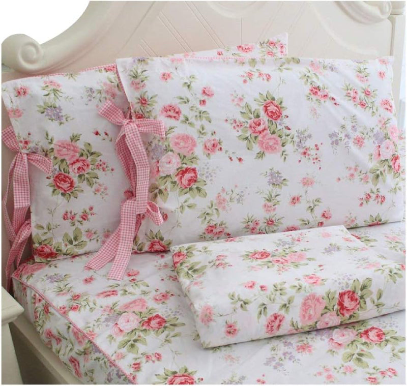 This bedroom features a FADFAY four-piece bedding sheet Set.