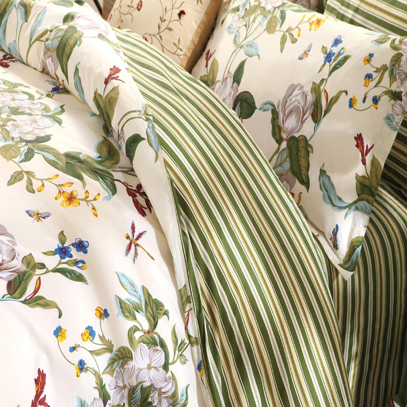These two pillows are using FADFAY pillowcases.