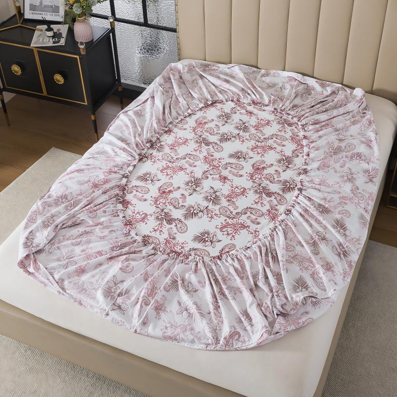 This FADFAY fitted sheet uses an elastic band design that securely wraps around the mattress, preventing it from shifting out of place.