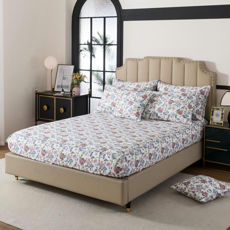 This bedroom features FADFAY's flat sheet, fitted sheet, and pillowcases.