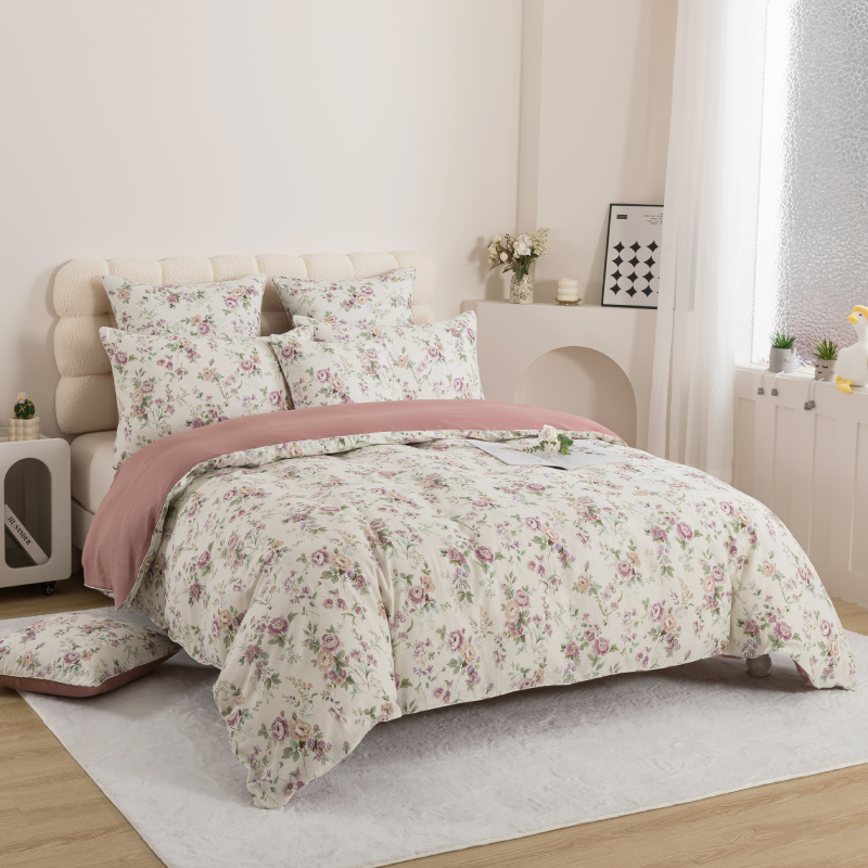 This FADFAY duvet cover set is clean and fresh overall.