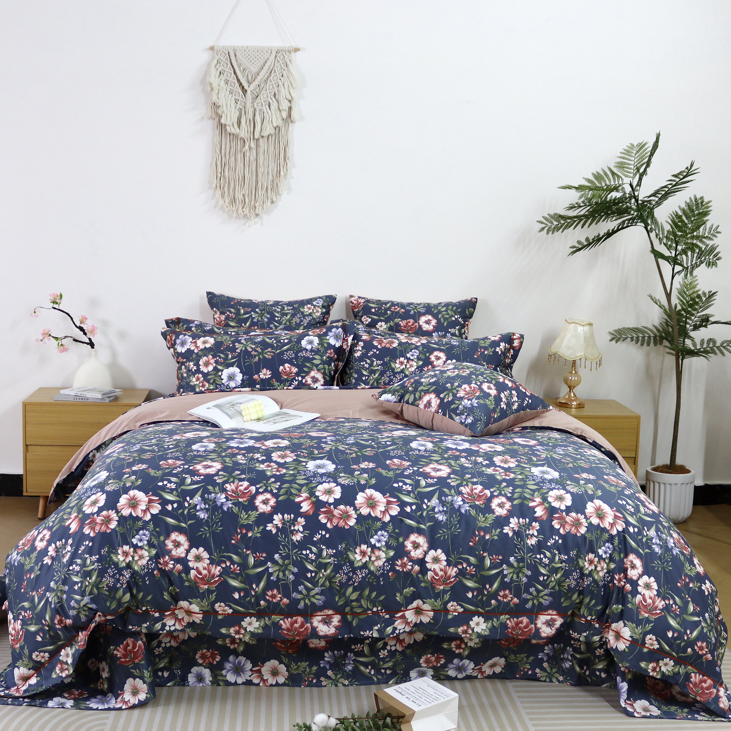 Vintage Floral Duvet: Embracing Timeless Elegance in Bedroom Decor