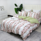 This FADFAY duvet cover set is clean and fresh overall.