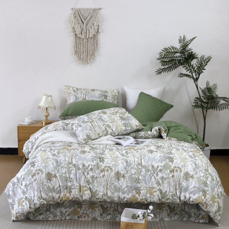 This bedroom features a FADFAY three-piece Duvet Cover Set.