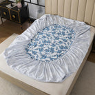 This FADFAY fitted sheet uses an elastic band design that securely wraps around the mattress, preventing it from shifting out of place.