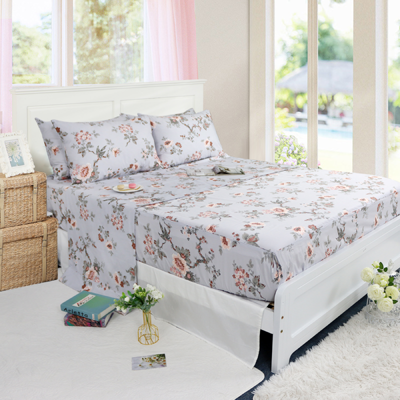 This bedroom features a FADFAY four-piece bedding sheet Set.