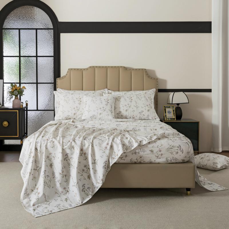 This bedroom features a FADFAY four-piece bedding sheet Set.
