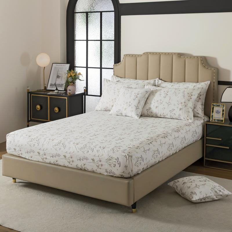 This bedroom features FADFAY's flat sheet, fitted sheet, and pillowcases.