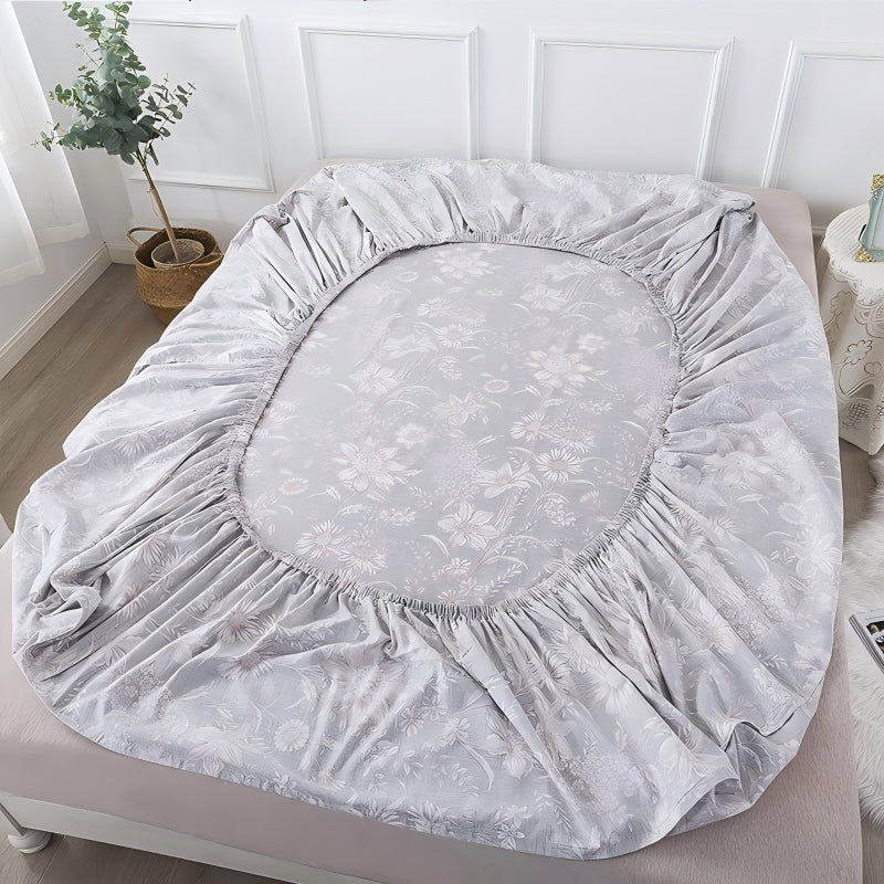 This FADFAY fitted sheet uses an elastic band design that securely wraps around the mattress, preventing it from shifting out of place.