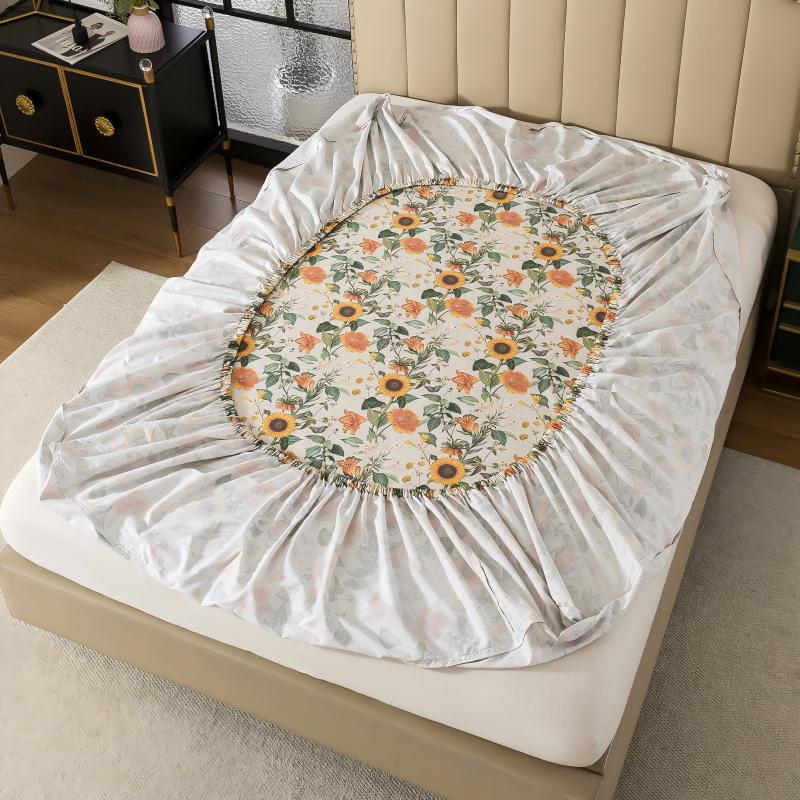 This FADFAY fitted sheet uses an elastic band design that securely wraps around the mattress, preventing it from shifting out of place.