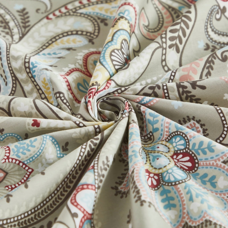 This FADFAY bedding sheet set uses 600 thread count.