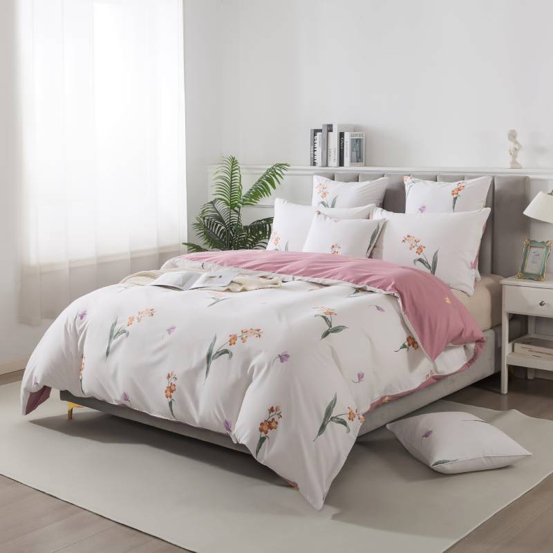 This FADFAY duvet cover set is clean and fresh overall.