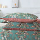 These two pillows are using FADFAY pillowcases.