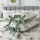 These two pillows are using FADFAY pillowcases.