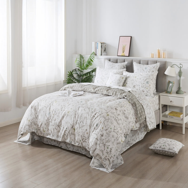 This FADFAY duvet cover set is clean and fresh overall.