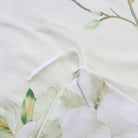 The strap design of this FADFAY makes the comforter stay neat and less prone to deformation.