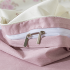 The zipper design makes FADFAY duvet covers more convenient to use.