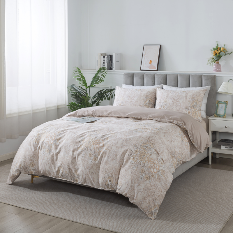 This FADFAY duvet cover set is clean and fresh overall.