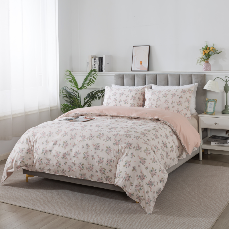 This FADFAY duvet cover set is clean and fresh overall.