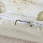 The zipper design makes FADFAY duvet covers more convenient to use.