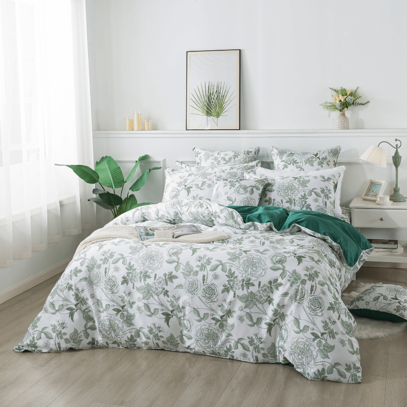 This FADFAY duvet cover set is clean and fresh overall.