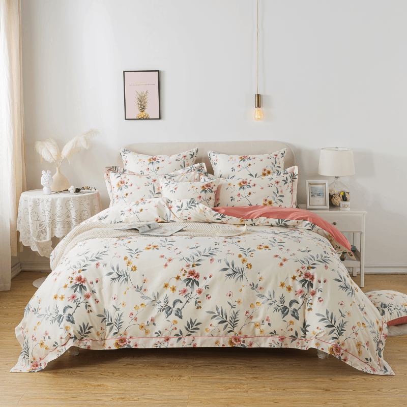 This FADFAY three-piece Duvet Cover Set brings some tranquility to the room.