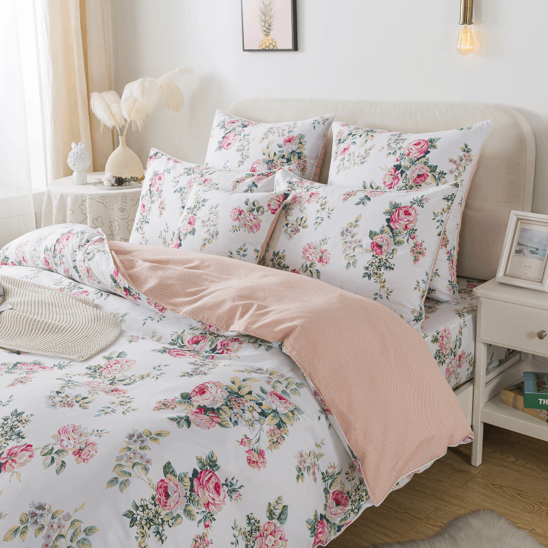 This FADFAY duvet cover set is clean and fresh overall.