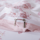 The zipper design makes FADFAY duvet covers more convenient to use.