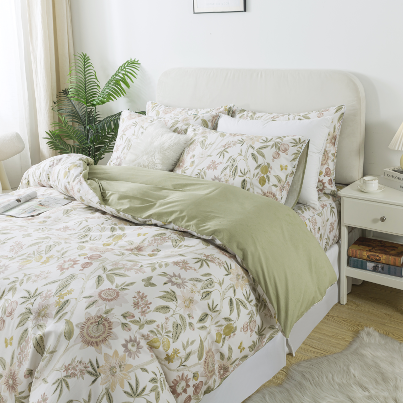 This FADFAY duvet cover set is clean and fresh overall.